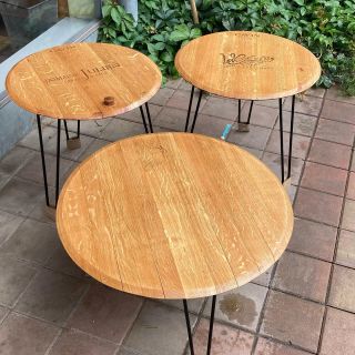 Často se mě ptáte, zda je tento stolek ze sudu pevný, zda se neprohýbá, co vše unese a zda nesmrdí. Zde je spousta...