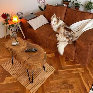 Jeden ze stolků u svých nových majitelů. Interiér jako by byl dělaný na míru pro stolek, nebo naopak? 🙂 #stolek #stul...