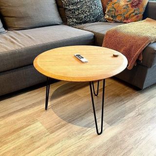 Další ze stolků z mé dílny u svého majitele ♥️ #stolek #stul #konferencnistolek #sud #odkladacistolek #bohostyle #masiv...